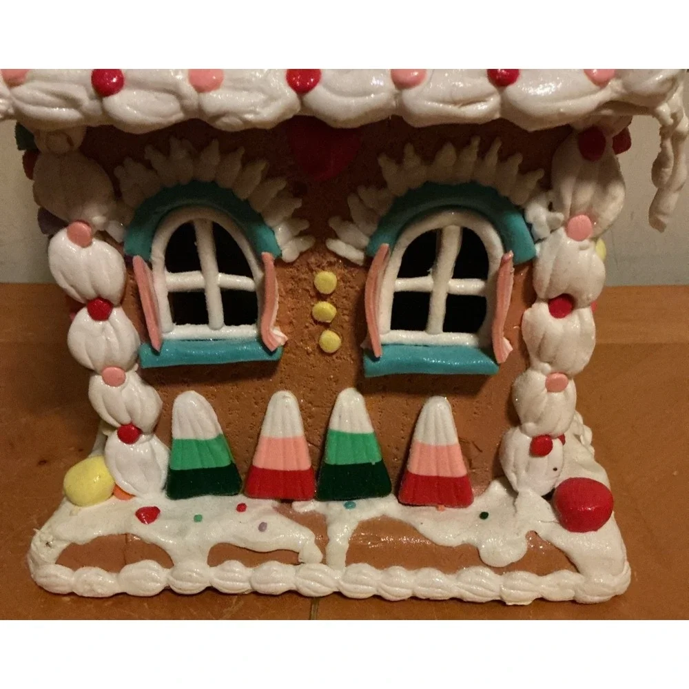 Claydough Gingerbread Lighted House 13.5" Tall Candy Canes Gumdrops - Picture 12 of 15
